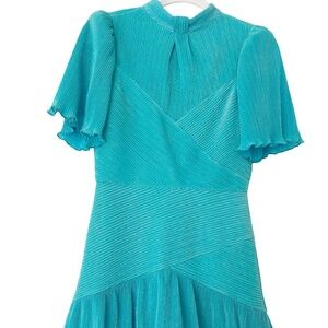 Saylor Marbella Ruffle Texture Dress SIZE SM Like New